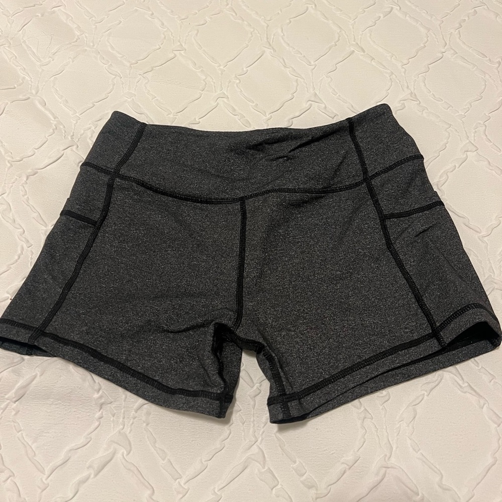 RISE & GRIND BOOTY SHORT HEATHER GRAY XS